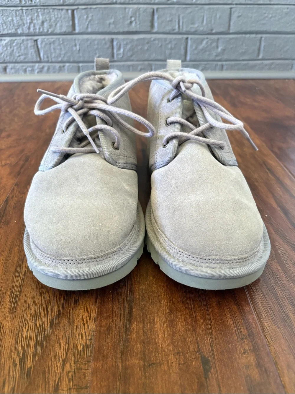 UGG Neumel Chukka Boots NWOB Rare Color